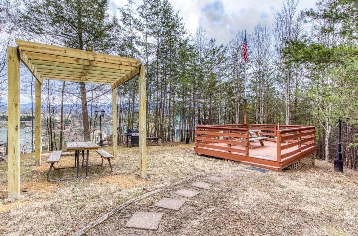 Pinecrest Townhomes-1King-2Queen Unit-Updated بيدجن فورج المظهر الخارجي الصورة