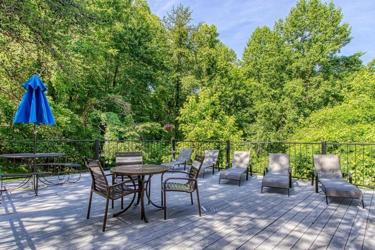 Pinecrest Townhomes-1King-2Queen Unit-Updated بيدجن فورج المظهر الخارجي الصورة